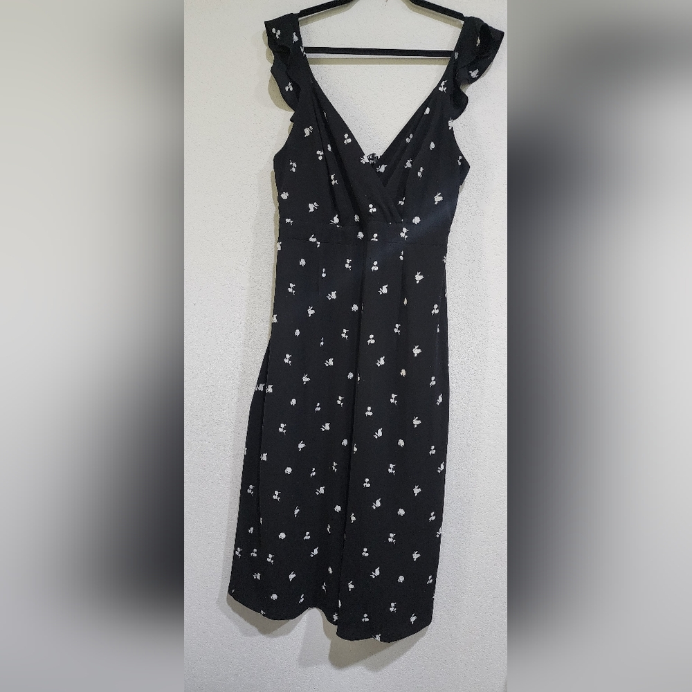 Haute Fox Floral Jumpsuit Size 1X, 49 Inches Long